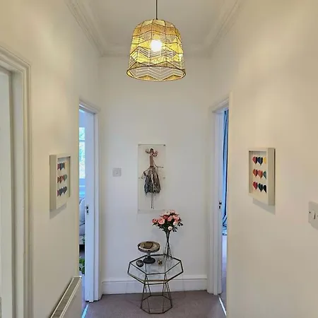 Cozy One Bedroom Apartment Next To Paddington London Exterior photo