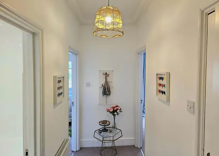 Cozy One Bedroom Apartment Next To Paddington