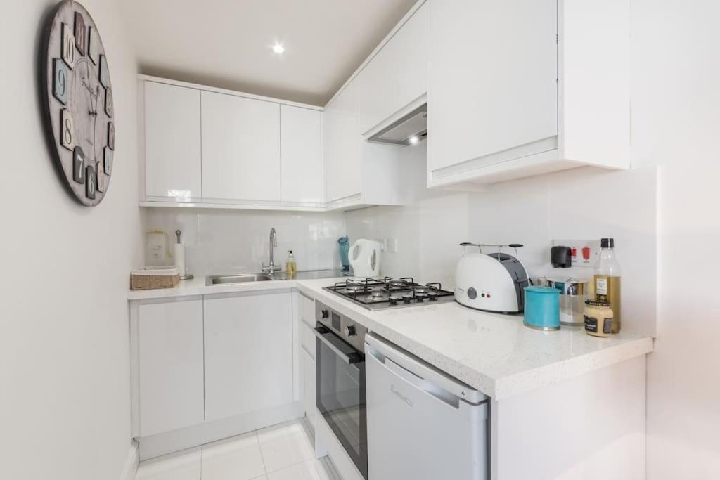 Cozy One Bedroom Next To Paddington Apartamento